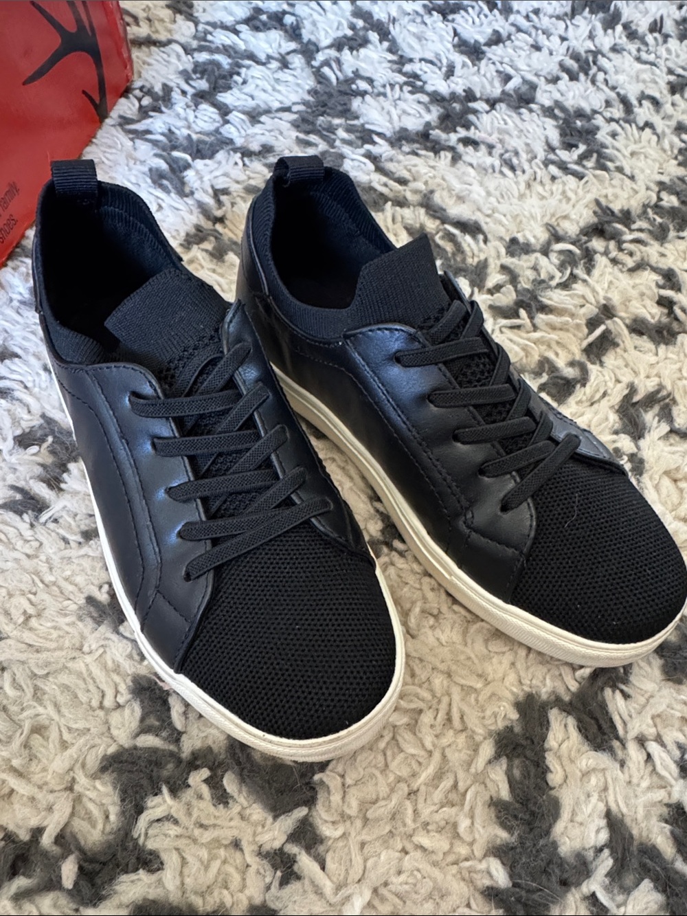 Deer Stags Black Slip-on Sneakers, Size 3
